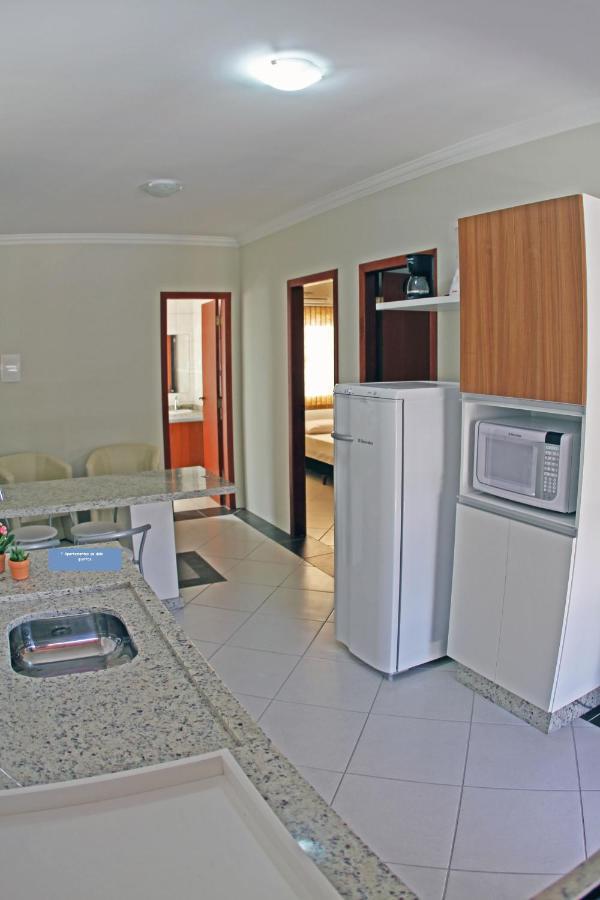Barra Y Barra Apartamentos ฟลอเรียนอโปลิส ภายนอก รูปภาพ